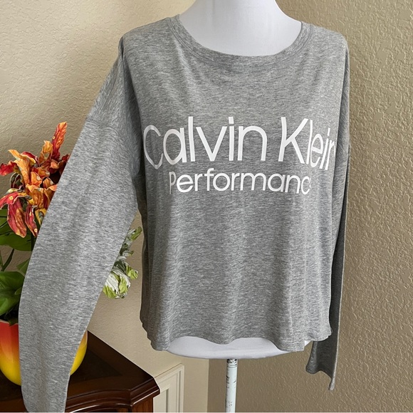 Calvin Klein Long Sleeve Performance Tee - Picture 3 of 11